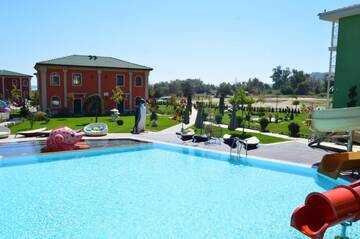 Фотографии Комплексы для отдыха с коттеджами/бунгало Luxury Villas in Therma Village г. Кранево (Болгария) №2 Фото Комплексы для отдыха с коттеджами/бунгало Luxury Villas in Therma Village г. Кранево 2