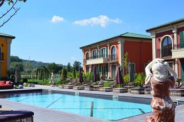 Фотографии Комплексы для отдыха с коттеджами/бунгало Luxury Villas in Therma Village г. Кранево (Болгария) №3 Фото Комплексы для отдыха с коттеджами/бунгало Luxury Villas in Therma Village г. Кранево 3