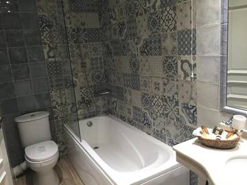 Фото номера Двухместный номер эконом-класса с 1 кроватью Отель Therma Palace Balneohotel in Therma Village г. Кранево 4