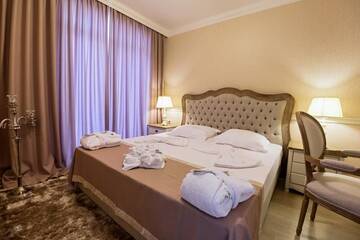 Фото номера Апартаменты с видом на море Отель Therma Palace Balneohotel in Therma Village г. Кранево 14