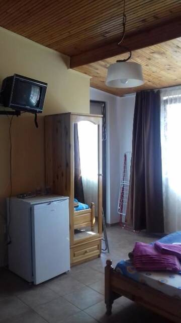 Фото номера Трехместный номер с ванной комнатой Гостевой дом Guest House Sun г. Кранево 7