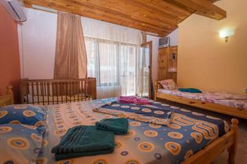 Фото номера Классический четырехместный номер Гостевой дом Guest House Sun г. Кранево 5